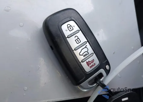 2015 Hyundai Veloster Turbo z USA, uszkodzony, nr VIN KMHTC6AE4FU244295